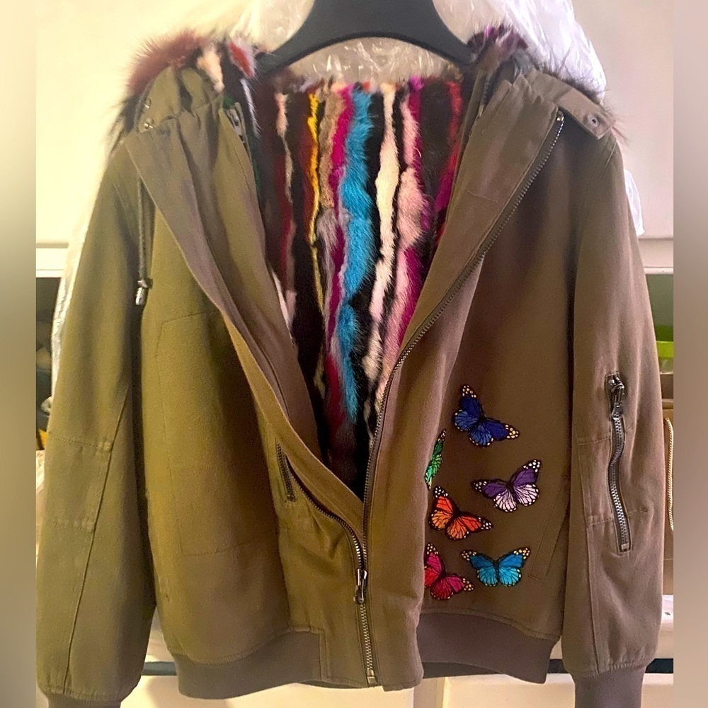 Jocelyn Bomber Jacket & Vest all in 1 like new 
•   Olive Green
•   With Hood